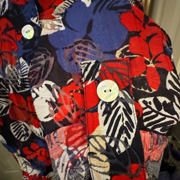 Vintage Red White Blue floral button down blouse - Picture 7 of 10